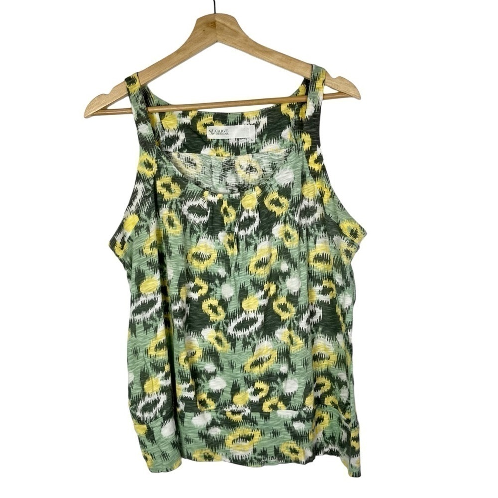 Carve Designs Green & Yellow Printed Scoop Neck Tank Top M